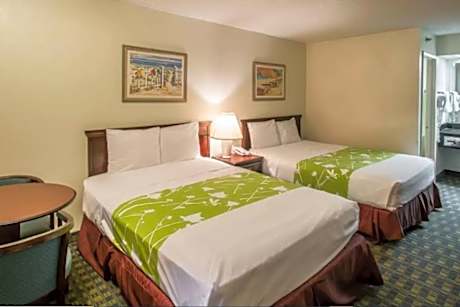 2 Queen Beds, Nonsmoking