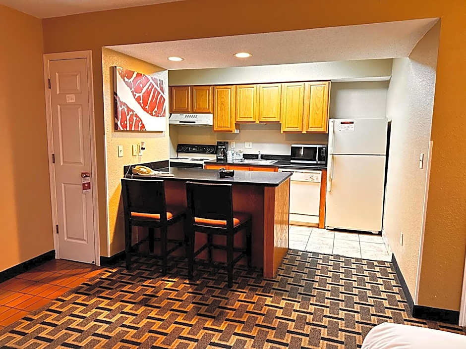 Hawthorn Extended Stay by Wyndham Wichita