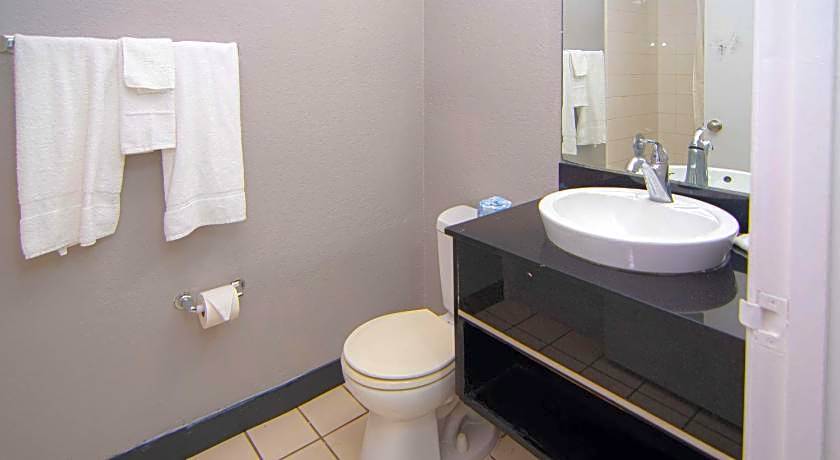 Studio 6 Extended Stay - West Palm Beach, FL