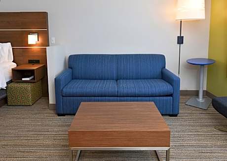 Suite with Two Beds - Non-Smoking