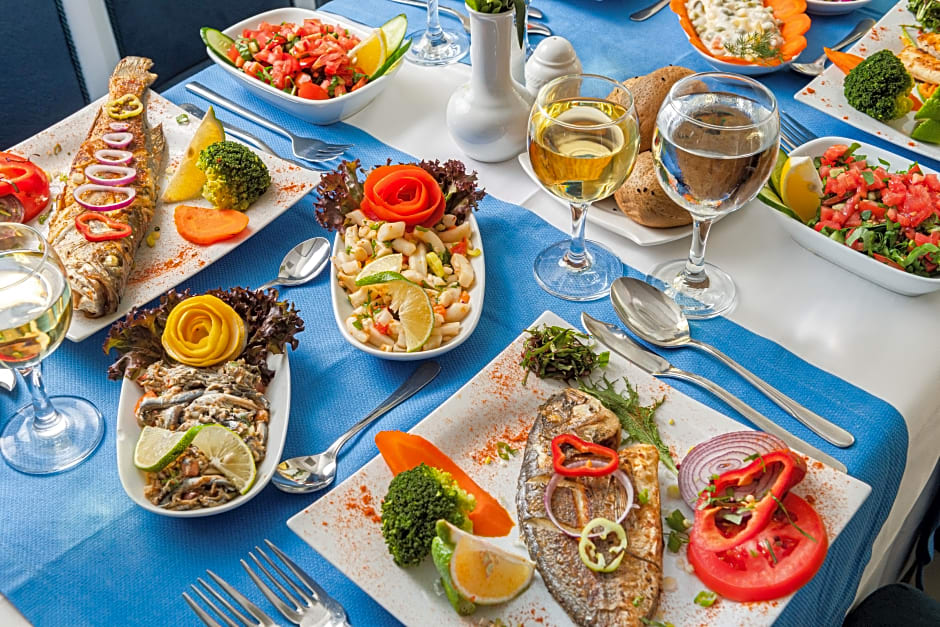 Sealife Buket Beach Hotel