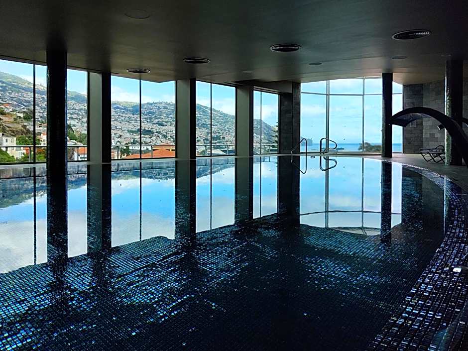 The Views Baia - Adults Only