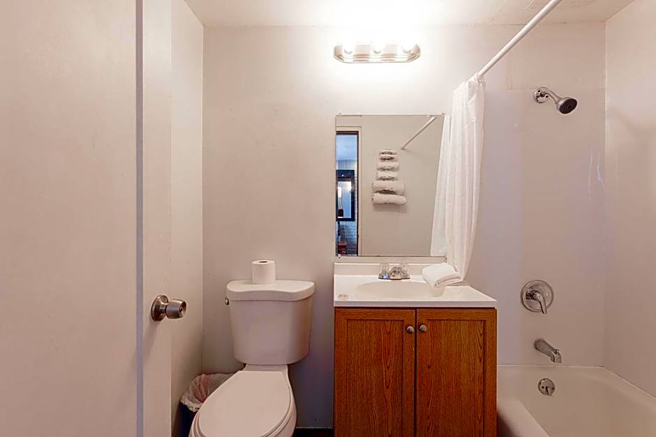 Sonrise Inn Lincoln Hwy By OYO