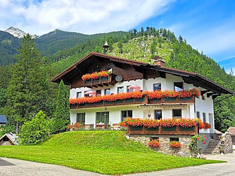 Hotel garni Landhaus Bürtlmair
