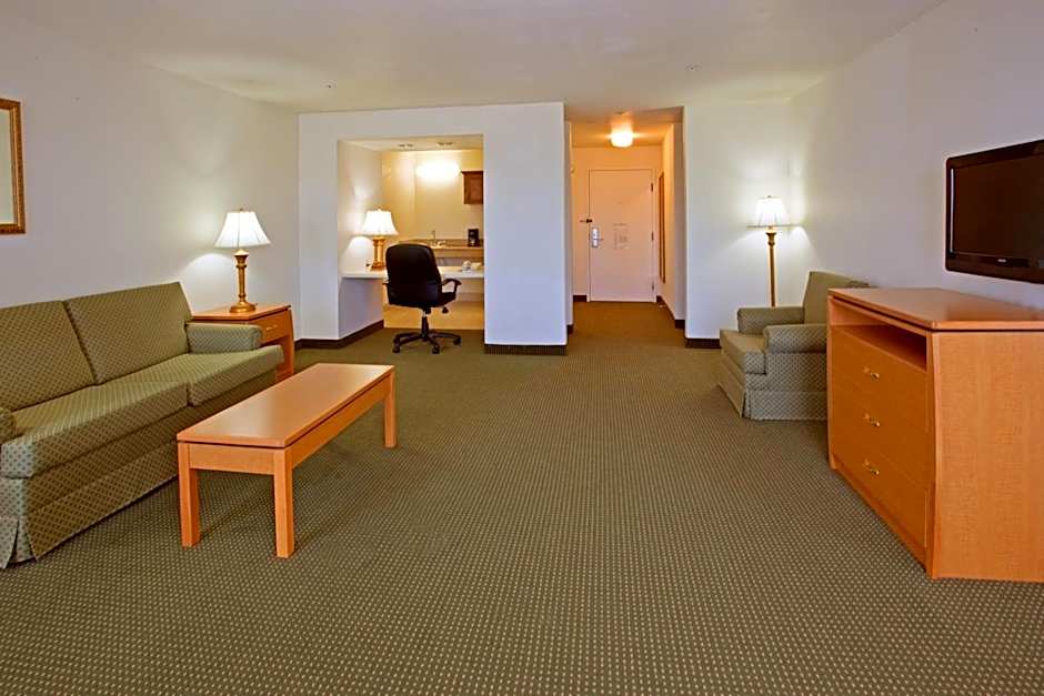 Holiday Inn Express Hotel & Suites Columbus By IHG