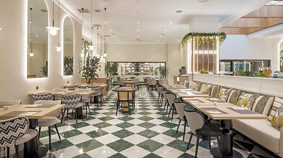 Ilunion Les Corts Spa