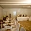 Swartberg Hotel, Cork Tree Collection