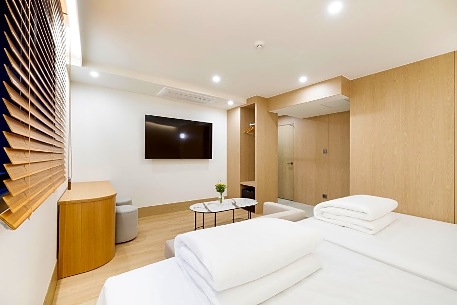 H Avenue Hotel Seomyeon Station