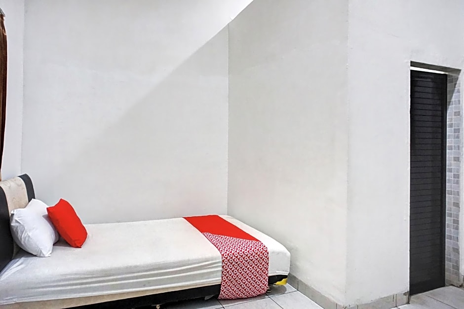 Super OYO Resident- K Syariah