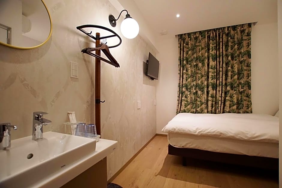 MARUKOU HOTEL