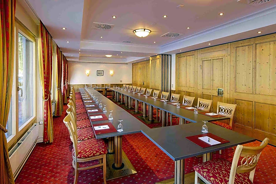 The Glacier Hotel - ex Eurotel Victoria -