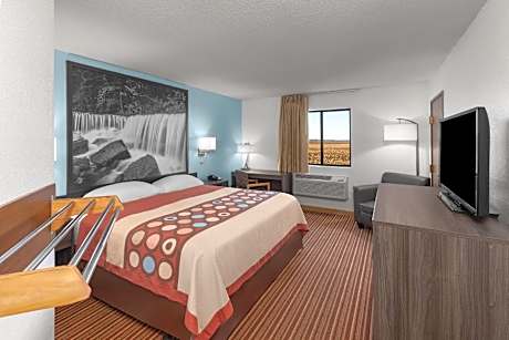 King Room - Disability Access/Non-Smoking