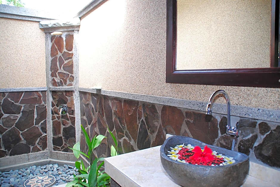 Oma In Pemuteran Bali