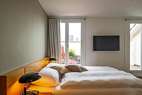 Junior Suite with City View