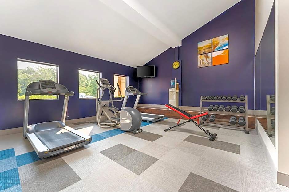 Comfort Inn & Suites LaVale - Cumberland