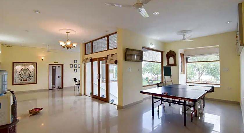 Devendragarh - A Boutique Lake Facing Guest House On Lake Fateh Sagar