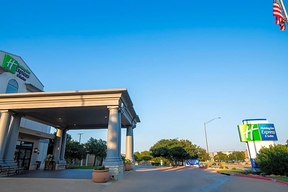 Holiday Inn Express & Suites College Station by IHG