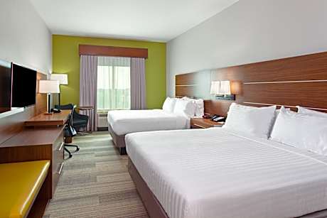 2 Queen Beds Standard