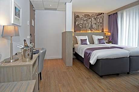 Twin Room with Sofa Bed