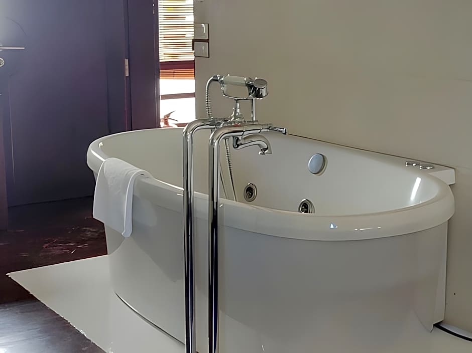 Ancient Luang Prabang Hotel (Ban Phonheuang)