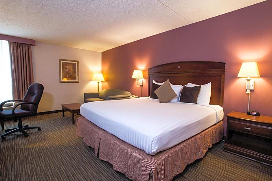 Greenstay Hotel And Suites