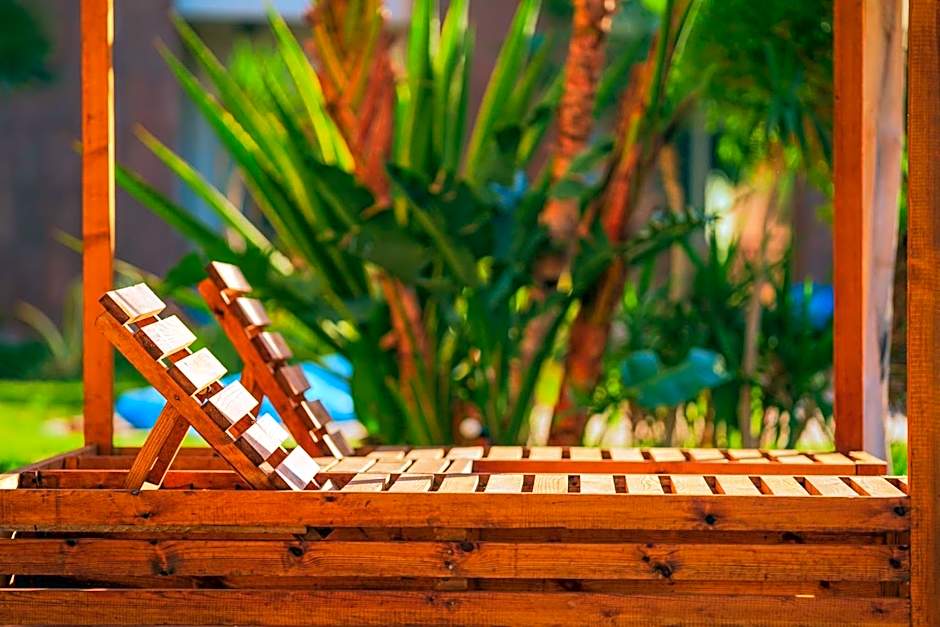 Royal Beach Serviced Apartments