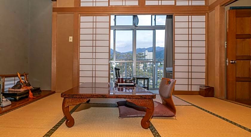 Yudanaka Onsen Shimaya