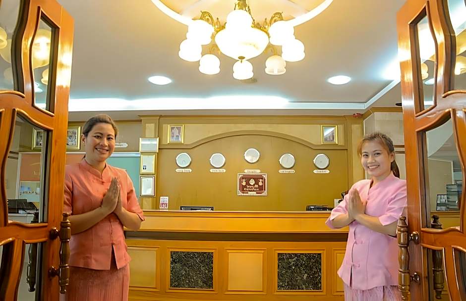 Submukda phoomplace hotel