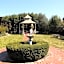 Sandown Regency Hotel & Apartments