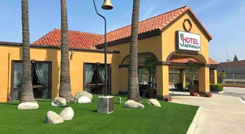 Hotel Saddleback