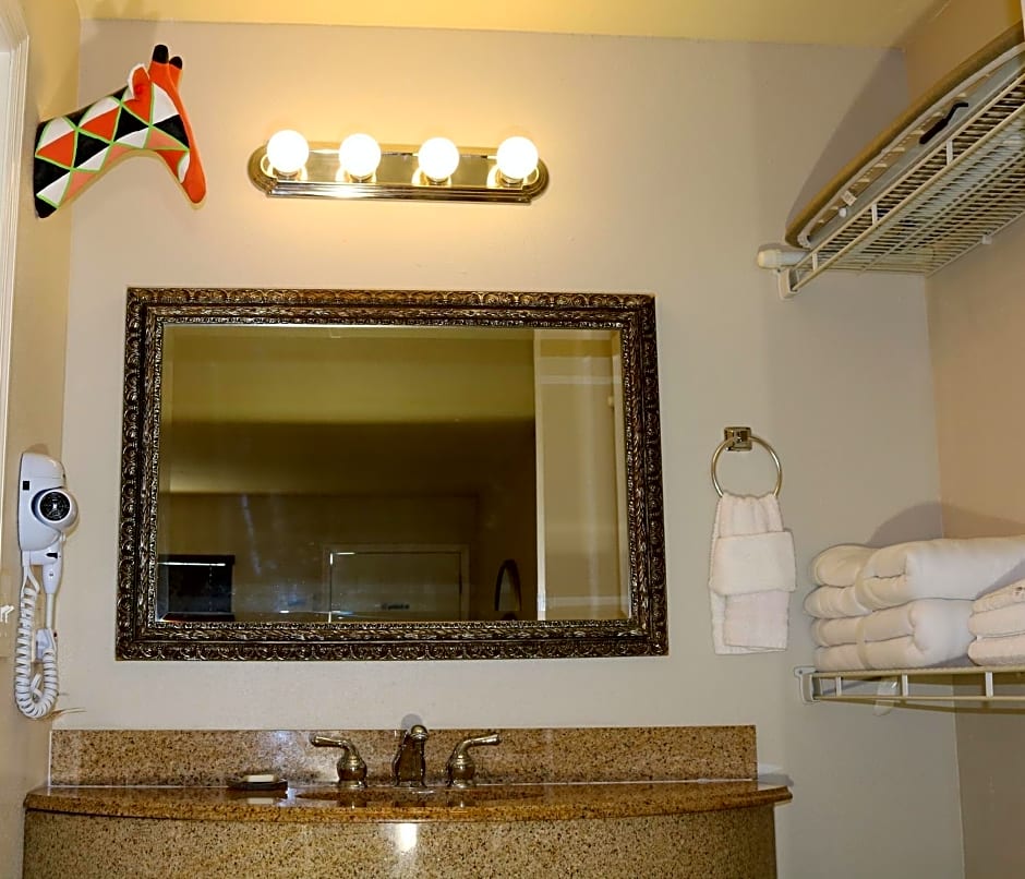 Monte Carlo Inn- Near Disney