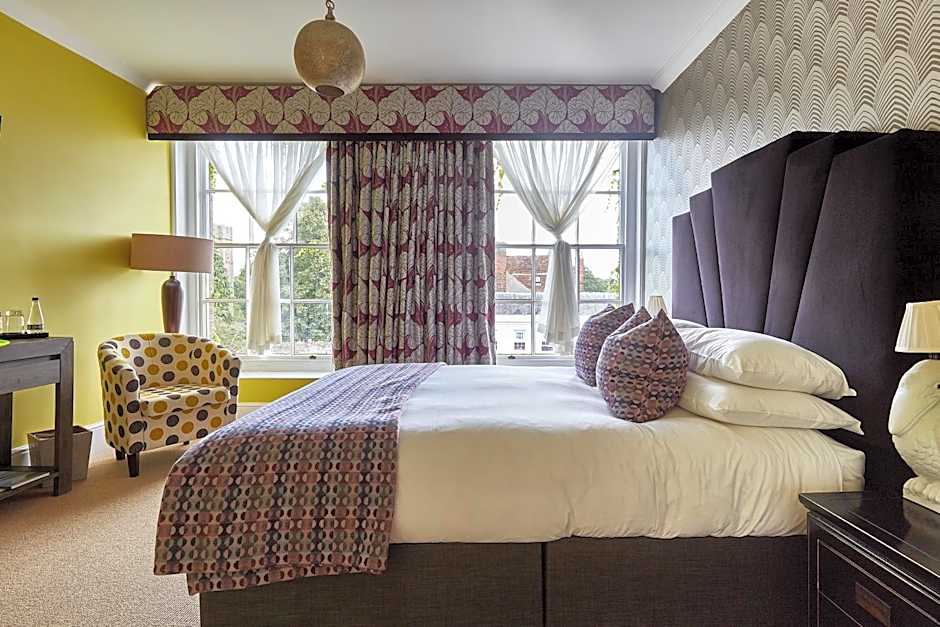 Photo 1 of 6 of Splendid Room