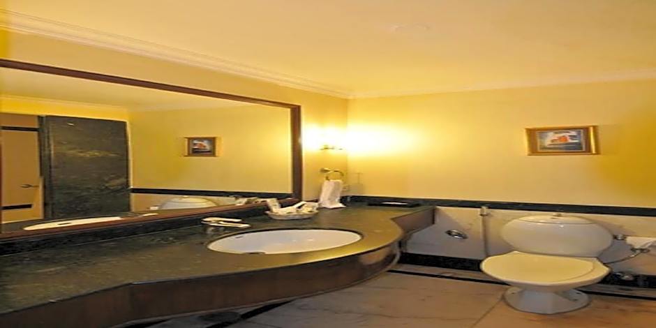 Crystal Inn
