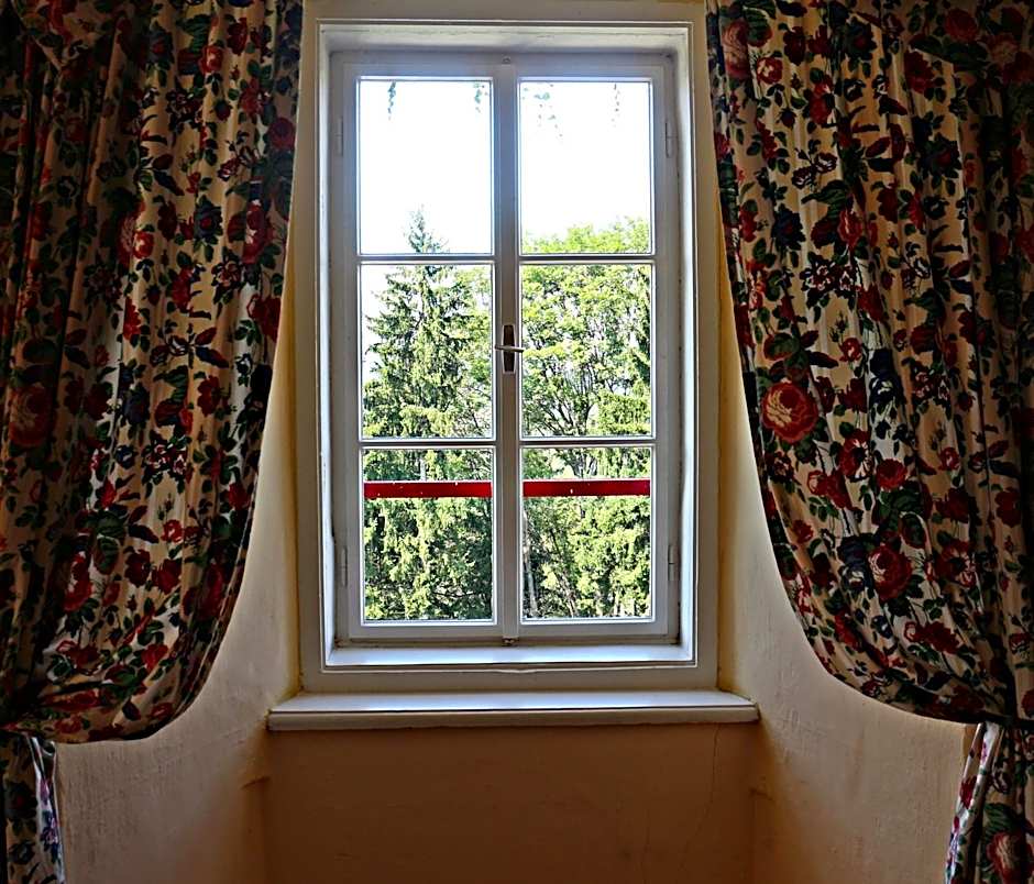 Schloss Moosburg Gästehaus