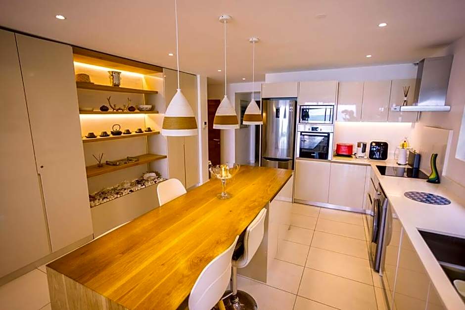 Bayview Apartment Grand Bay