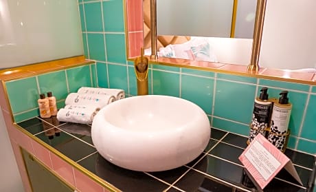 APARTMENT SIDE SEA VIEW