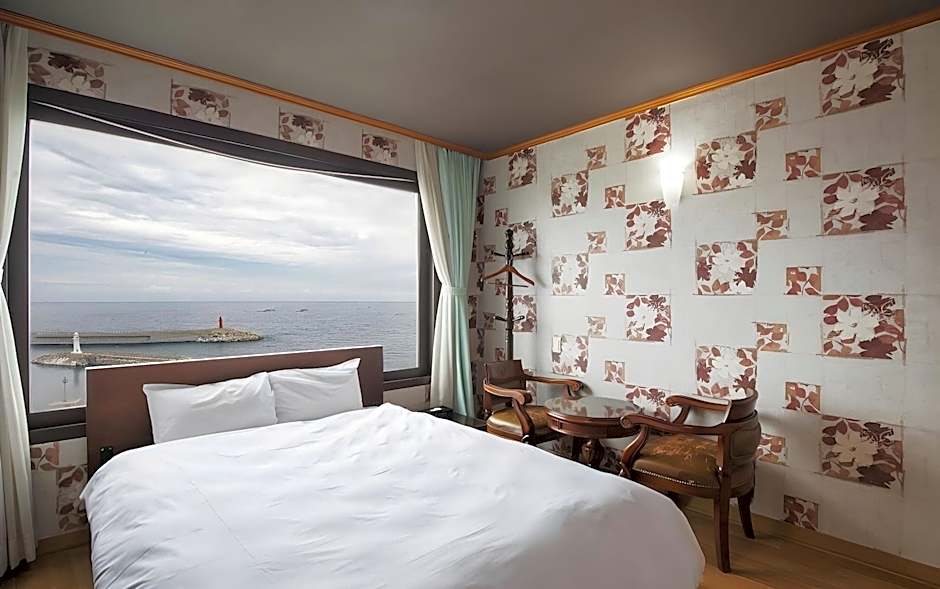 Benikea Hotel Mountain & Ocean Daepohang