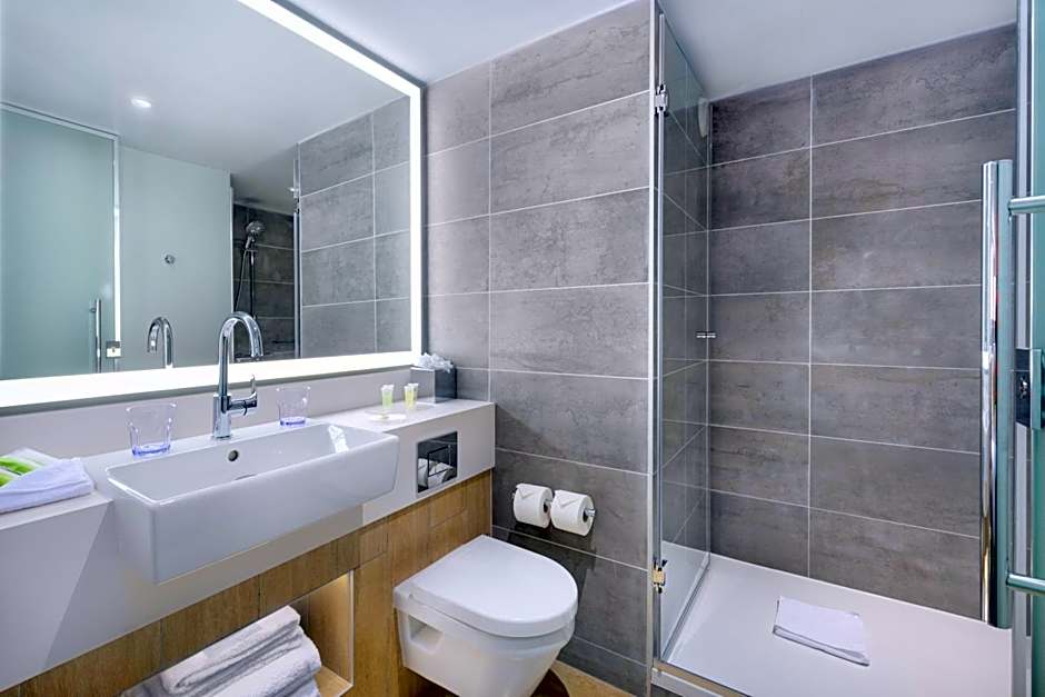 Courtyard by Marriott Paris Charles de Gaulle Central Airport