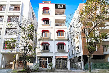 Super Hotel O Biswa Bangla Sarani