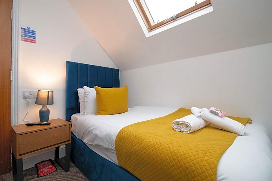 The Linden Leaf Rooms