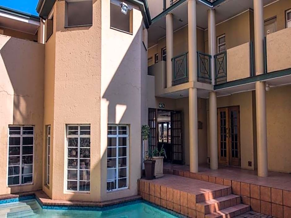 Airport Inn And Suites