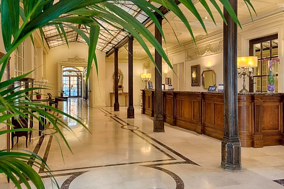 Anglo American Hotel Florence, Curio Collection by Hilton