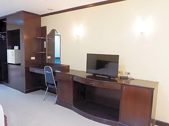 Auychai Grand Hotel