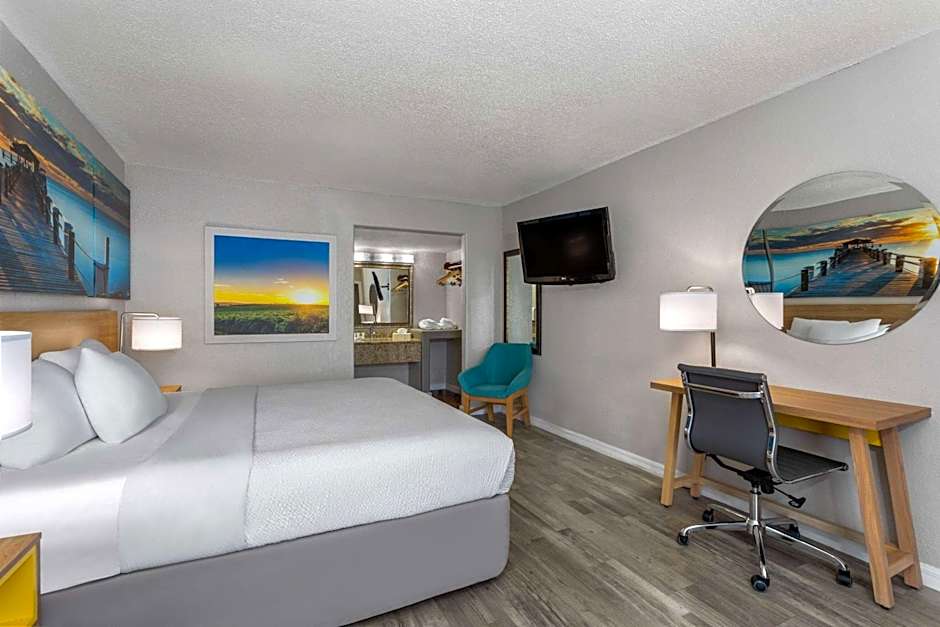 Days Inn by Wyndham Wildwood I-75