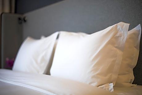 High Floor Standard Twin Room