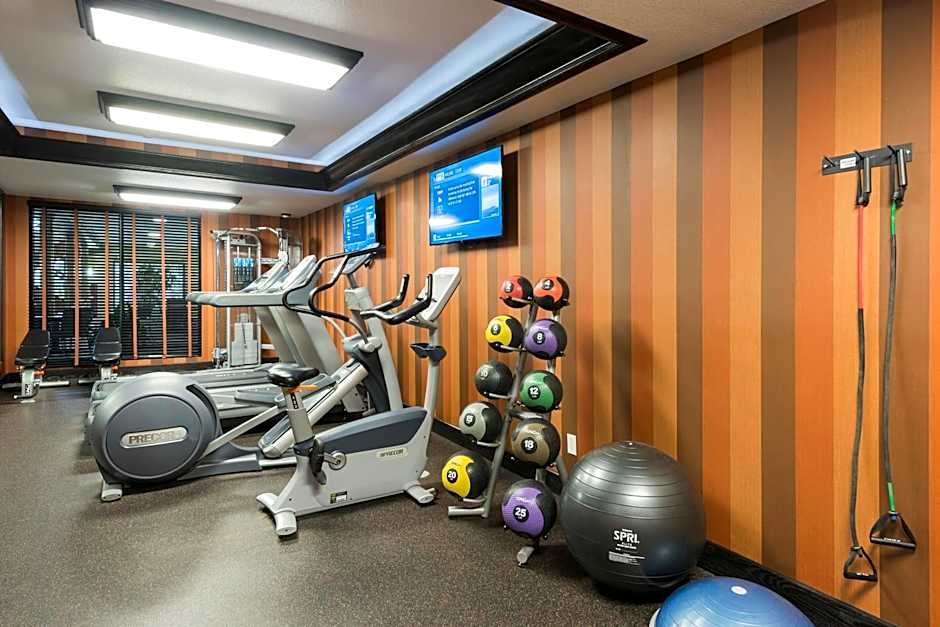 Holiday Inn Express Holland By IHG