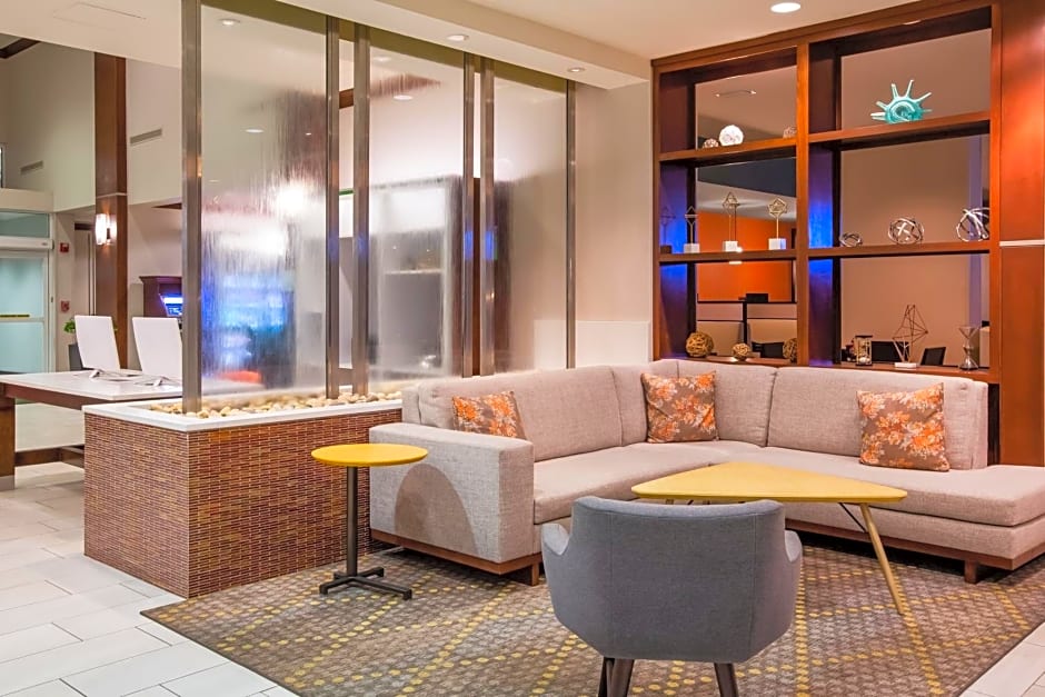 Holiday Inn - Gulfport-Airport, an IHG Hotel