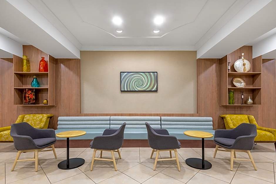Holiday Inn Hotel And Suites Pittsfield-Berkshires By IHG