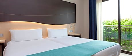 Impressive Playa Granada Golf