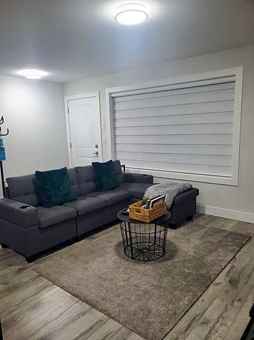 Lux Modern 2BR Radiant Suite+Free Parking